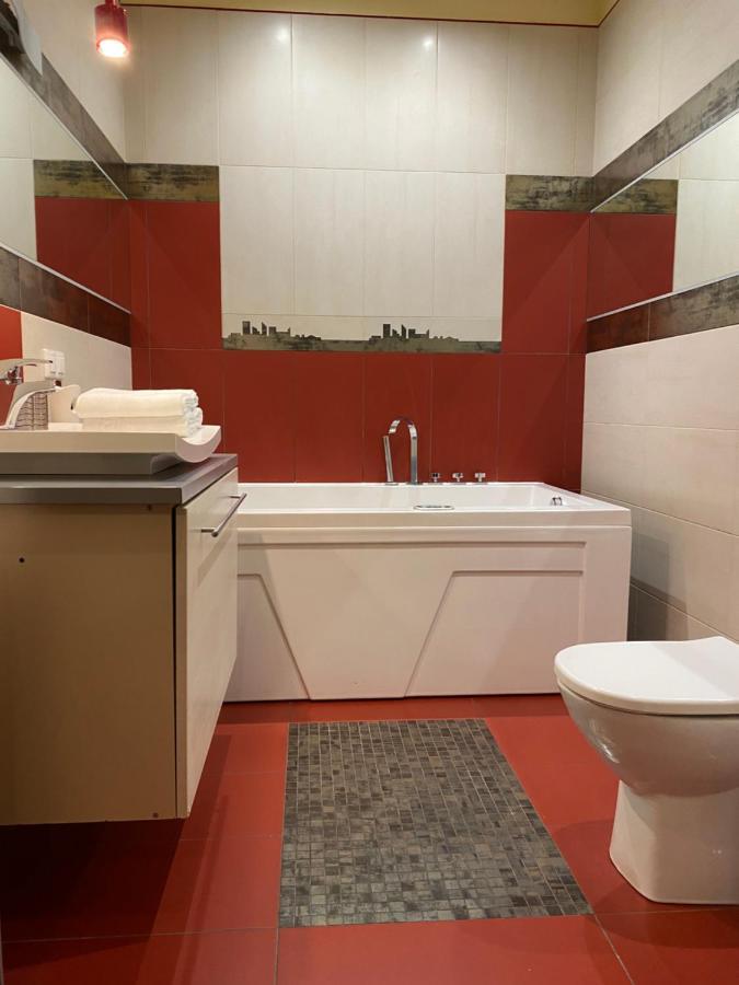 Christie Apartment *